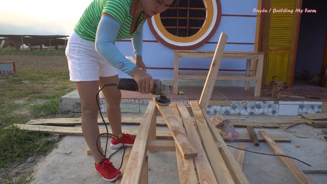 How To Make Wooden Table And Chair For Furniture, Paint Wood, Build the farm daily