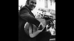 Julian Bream plays John Dowland.