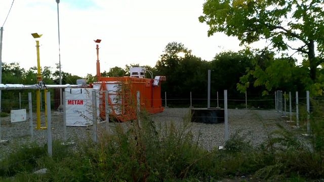 Выход газа метан. Площадка нижняя ул. Первомайская ч.1 12.09.2021 смотреть онлайн