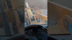 Фронтальный погрузчик LW500F