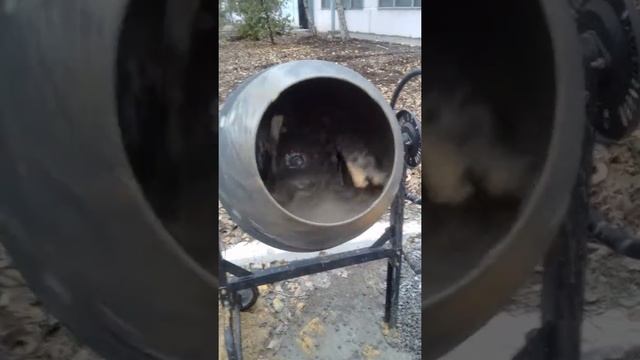 Бетономешалка Zitrek С-1406. Демонстрация работы. смотреть онлайн