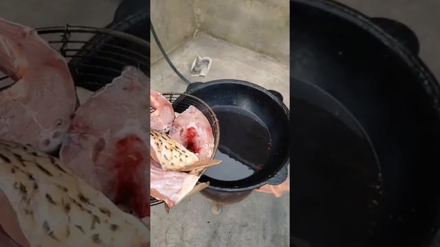 Рыба во фритюре(в казане) вкусно или полезно? Ваше мнение.Qovurilgan baliq mazalimi yoki zararli?☝️