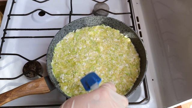 Для всех у кого остались кабачки! Готовим Запеканку из кабачков на сковороде за 15 минут!!