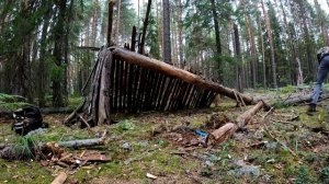 ПОСТРОЙКА УКРЫТИЯ для НОЧЁВКИ в ЛЕСУ! ОДИН В ЛЕСУ Одним топором