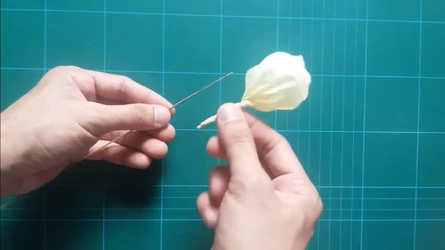 Fancy Crepe Paper Orchid Flower смотреть онлайн