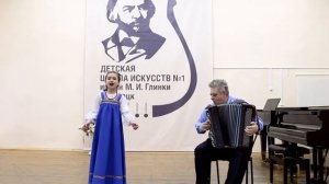 Народные песни - "Шла утица по бережку"