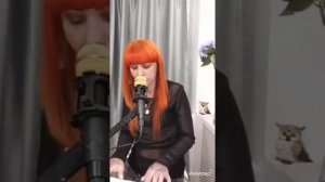 Мама,я без тебя всегда скучаю.