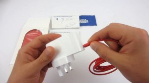 Nokia DT-900 Universal Wireless Qi Charging Plate Unboxing