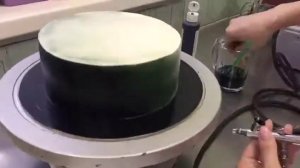 Покраска торта аэрографом