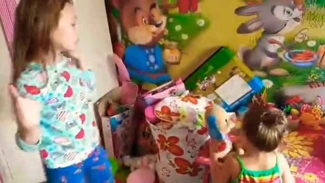 Сестренка спрятала мои беспроводные наушники!/ Вероника Мельникова смотреть онлайн