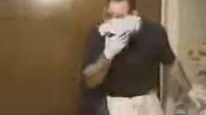 How men change diapers. Как мужчины меняют подгузники младенцам