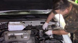 Ремонт автомобиля Hyundai Accent 2000, замена главного цилиндра сцепления