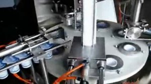 Фасовочно-упаковочная машина для упаковки сметаны и др.