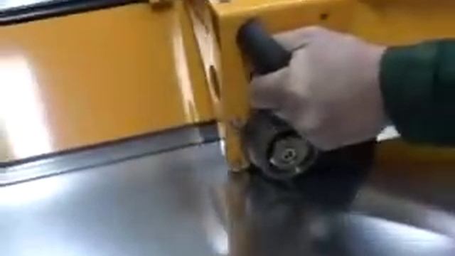 РОЛИКОВЫЙ НОЖ NKS - 1,25 В СУМЦЕ sorex смотреть онлайн