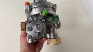 Регулятор тиску газу Pietro Fiorentini FE 25 кутовий