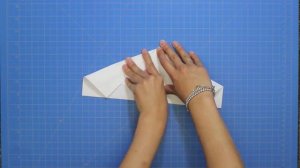 ✈ The Star Wing Paper Airplane - Fold 'N Fly