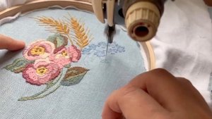 Вышивка на машинке - цветная гладь