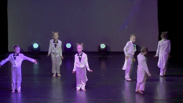 "Оркестр маленьких жучков" смотреть онлайн