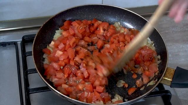 Готовлю УЖЕ ТРИ ДНЯ И СОВСЕМ НЕ НАДОЕЛО! Это Самая Вкусная Яичница | Шакшука с Фетой На Завтрак