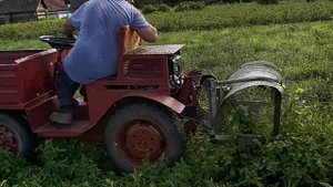 Минитрактоор работа мульчера косим ботву