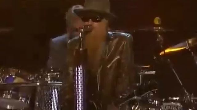 ZZ Top & Carmen Elektra. Sharp Dressed Man / Legs смотреть онлайн