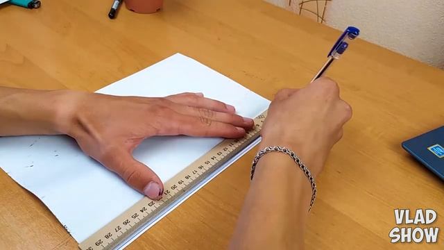 СКОЛЬКО МЕТРОВ ЧЕРНИЛ В ШАРИКОВОЙ РУЧКЕ ??? [ЭКСПЕРИМЕНТ] смотреть онлайн