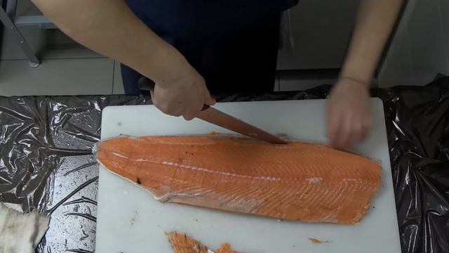 Разделка красной рыбы для стейка смотреть онлайн