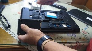 How to replace hard disc on a laptop HP Probook 450 G1