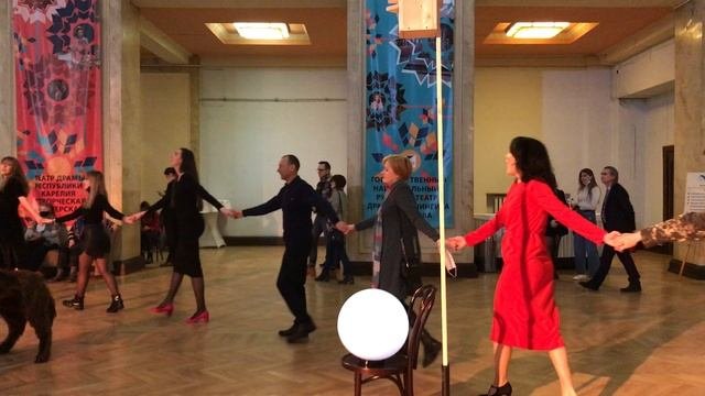 Перфоманс открытия фестиваля  "ВСТРЕЧИ В РОССИИ"2022 (хороводы)