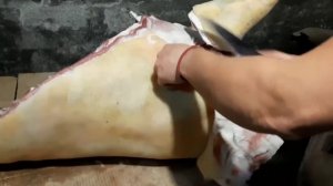 Разделка тушки. Мясная свинья. Свиноводство, скот и птица?