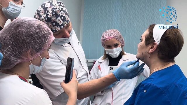 Работа с жировыми компартментами. Врач-косметолог Иванов А.И. Школа медицинской косметологии МЕДЕРИ