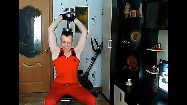 Как накачать трицепс гантелями дома смотреть онлайн