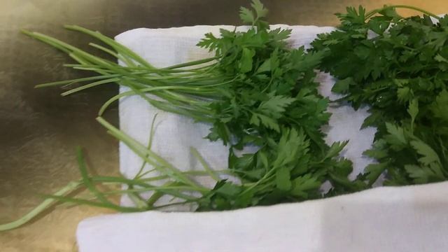 Способ как сушить петрушку..просто СУПЕР!! смотреть онлайн