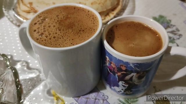 Старинная посуда и старинные блюда.