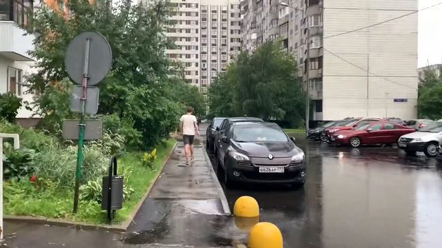 Меня накрыл грозовой фронт. Гроза в Москве.