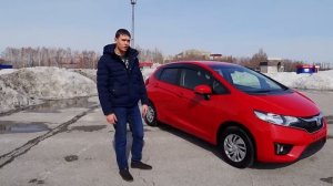 Молния Маквин. Обзор Хонда Фит 2016г GK3 Без пробега по РФ. VS Lada XRAY Одна цена, что лучше?