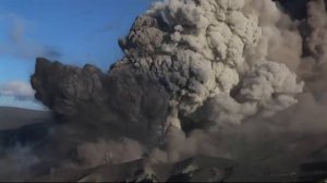 Взрыв вулкана Эйяфьядлайёкюдль (Извержение вулкана Эйяфьядлайёкюдль)