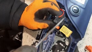 Электропила WinTech не включается - ремонт.