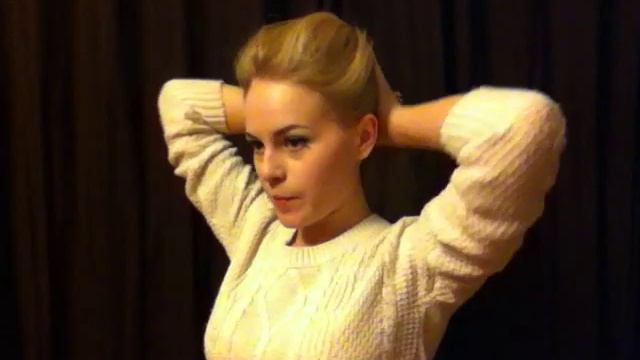 Лёгкая причёска на Новый год или корпоратив (№1) смотреть онлайн