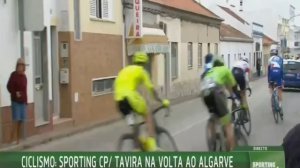 Já rolam as verdes-e-brancas pelas estradas do Algarve