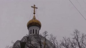 Ах, мой сынок, на какой из чужих дорог. Автор слов и музыки Анатолий Доровских.