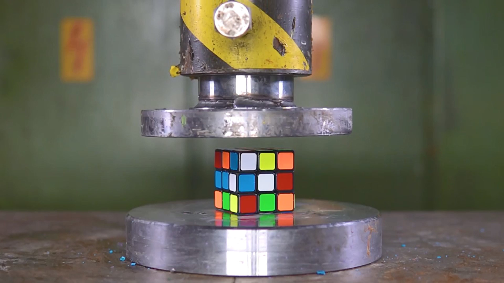 ЛУЧШИХ МОМЕНТОВ ГИДРАВЛИЧЕСКОГО ПРЕССА СОКРУШИТЕЛЬНАЯ ПОДБОРКА смотреть онлайн