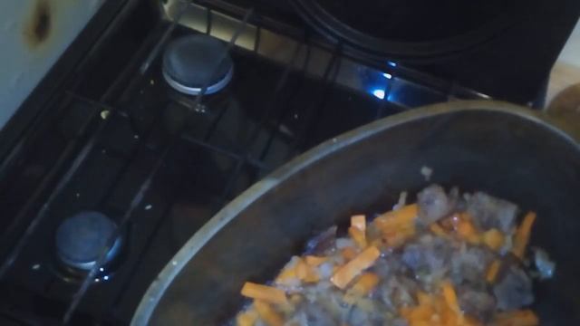 Готовим плов в УТЯТНИЦЕ смотреть онлайн