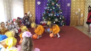 Танец Мандаринок.mp4