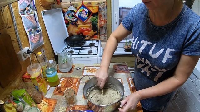 Печём свой ХЛЕБ на бездрожжевой закваске .Жизнь в деревне. смотреть онлайн