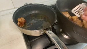 Кролик тушеный в сметане