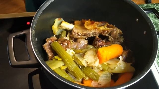 Красный бульон по-царски - Imperial red broth смотреть онлайн