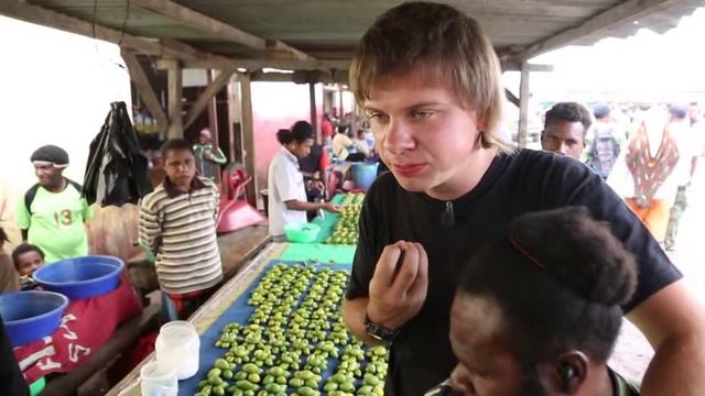 Мир наизнанку 5 сезон 12 серия «Индонезия. Легендарная долина Балием» (документальный сериал, 2010)
