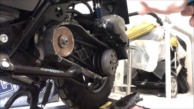 Honda Zoomer: Swingarm Removal