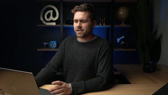 How to SHOOT + EDIT CAR PHOTOS! - Light Painting Technique смотреть онлайн